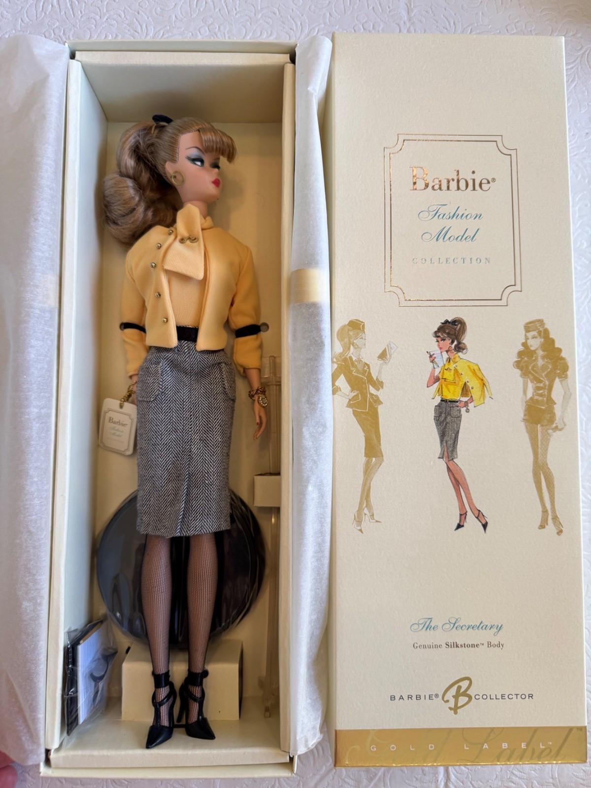 The Secretary Silkstone Barbie – Gold Label – No More Than 8,100 – NRFB