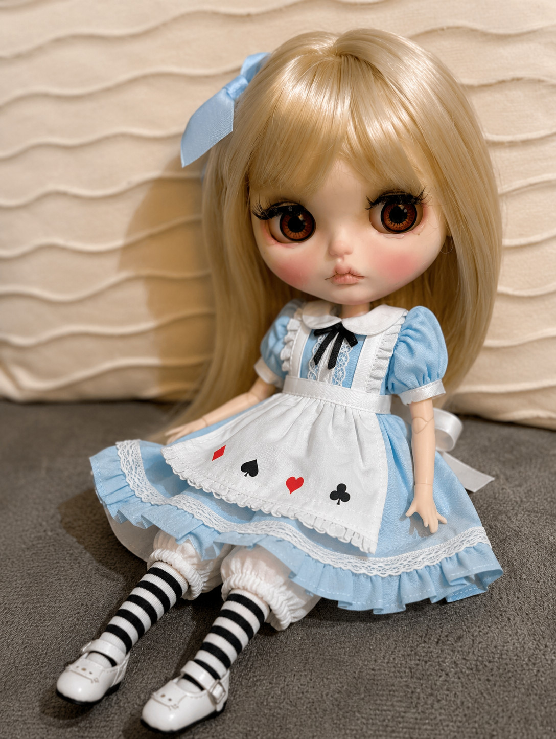 Alice in Wonderland Inspired OOAK Custom Blythe Doll Blonde Hair Wig & Outfit
