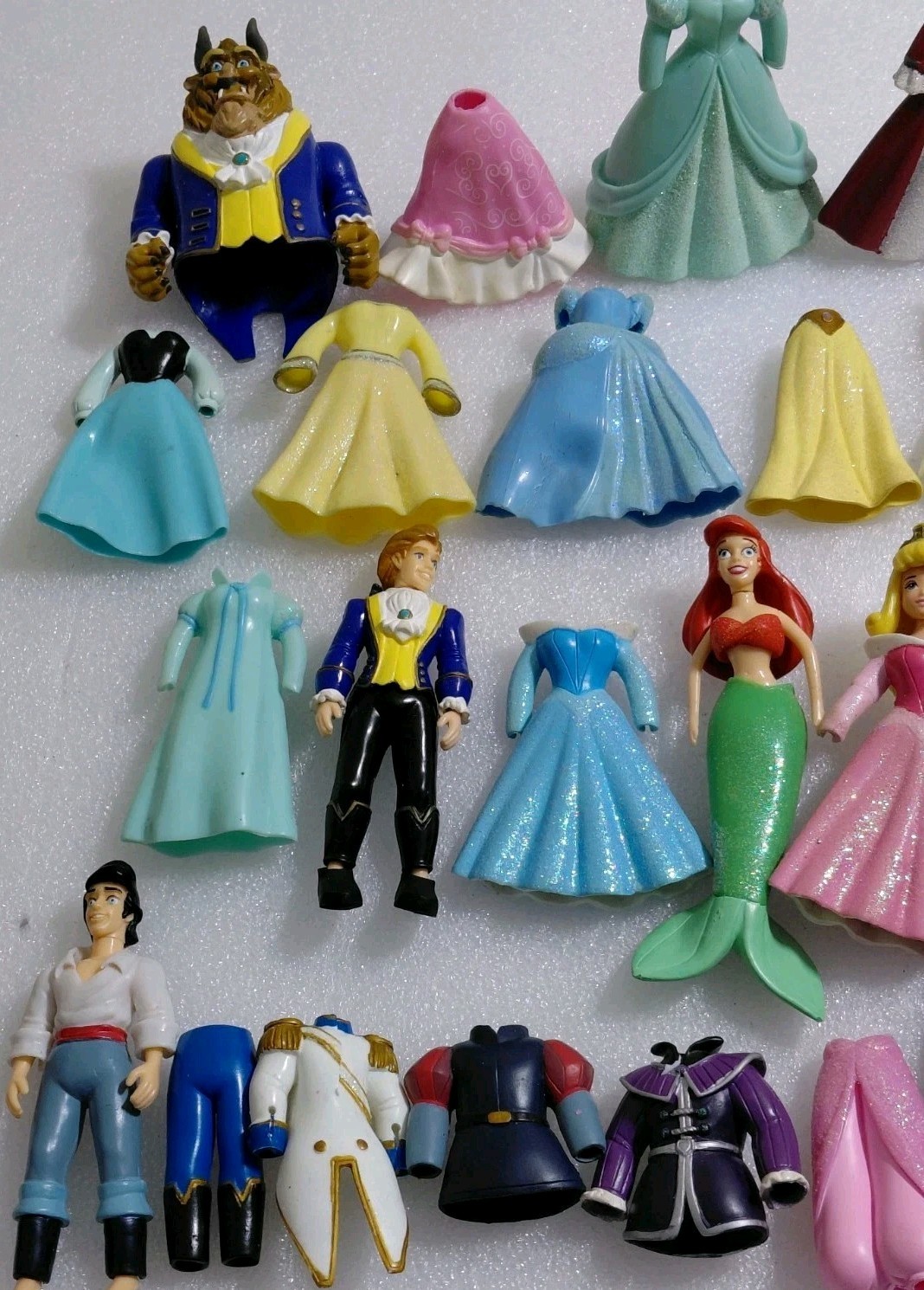 Disney Princess Magic Clip Pollypocket Dolls Ariel Aurora Belle 38pc Lot Clothes