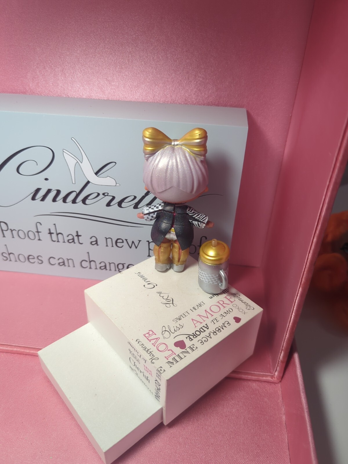 LOL Surprise Countdown Present Surprise L.O.L. doll fast! Gorgeous!