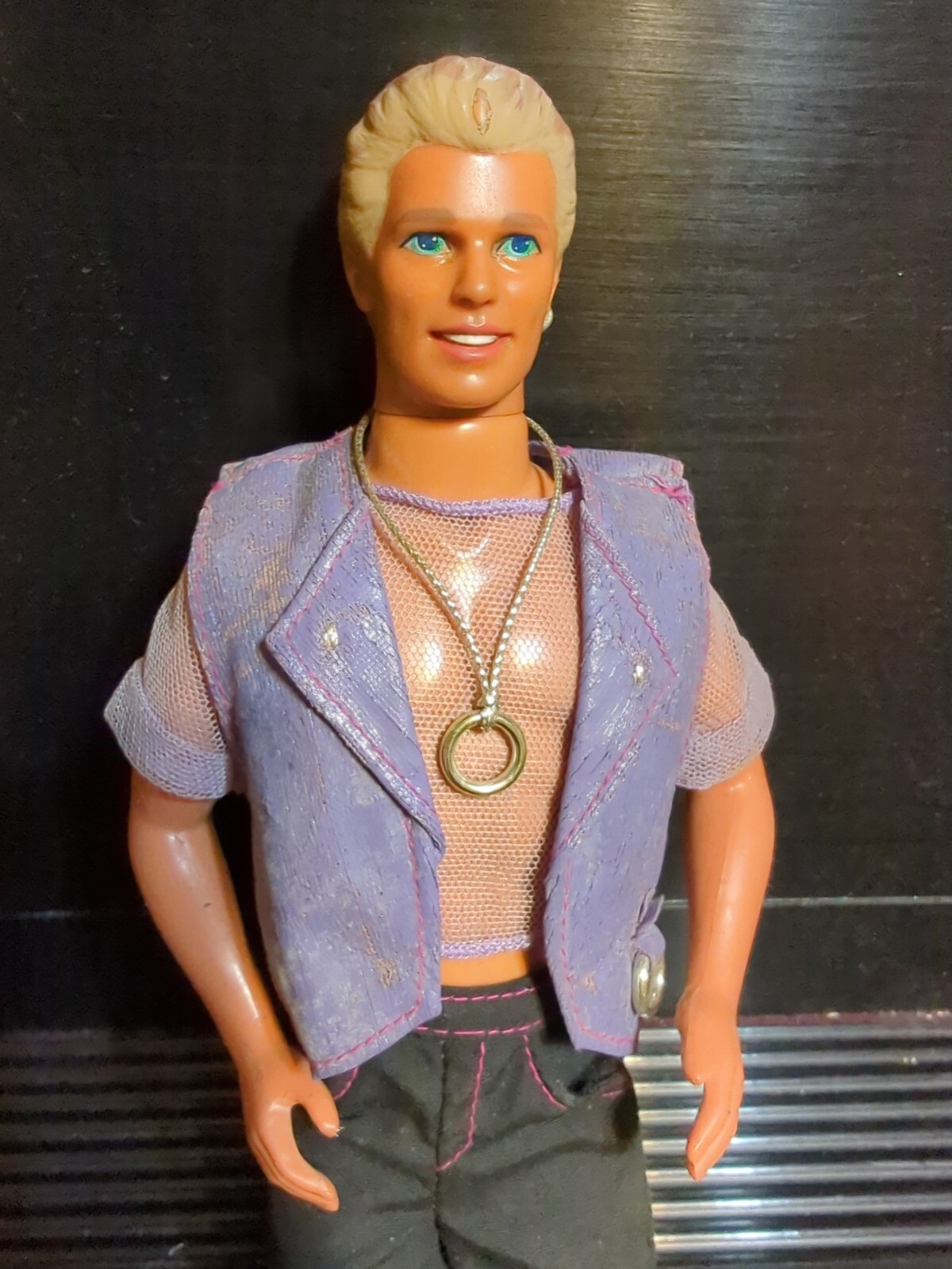 1992 Earring Magic Ken Doll #2290 One Earring Ken – Discontinued