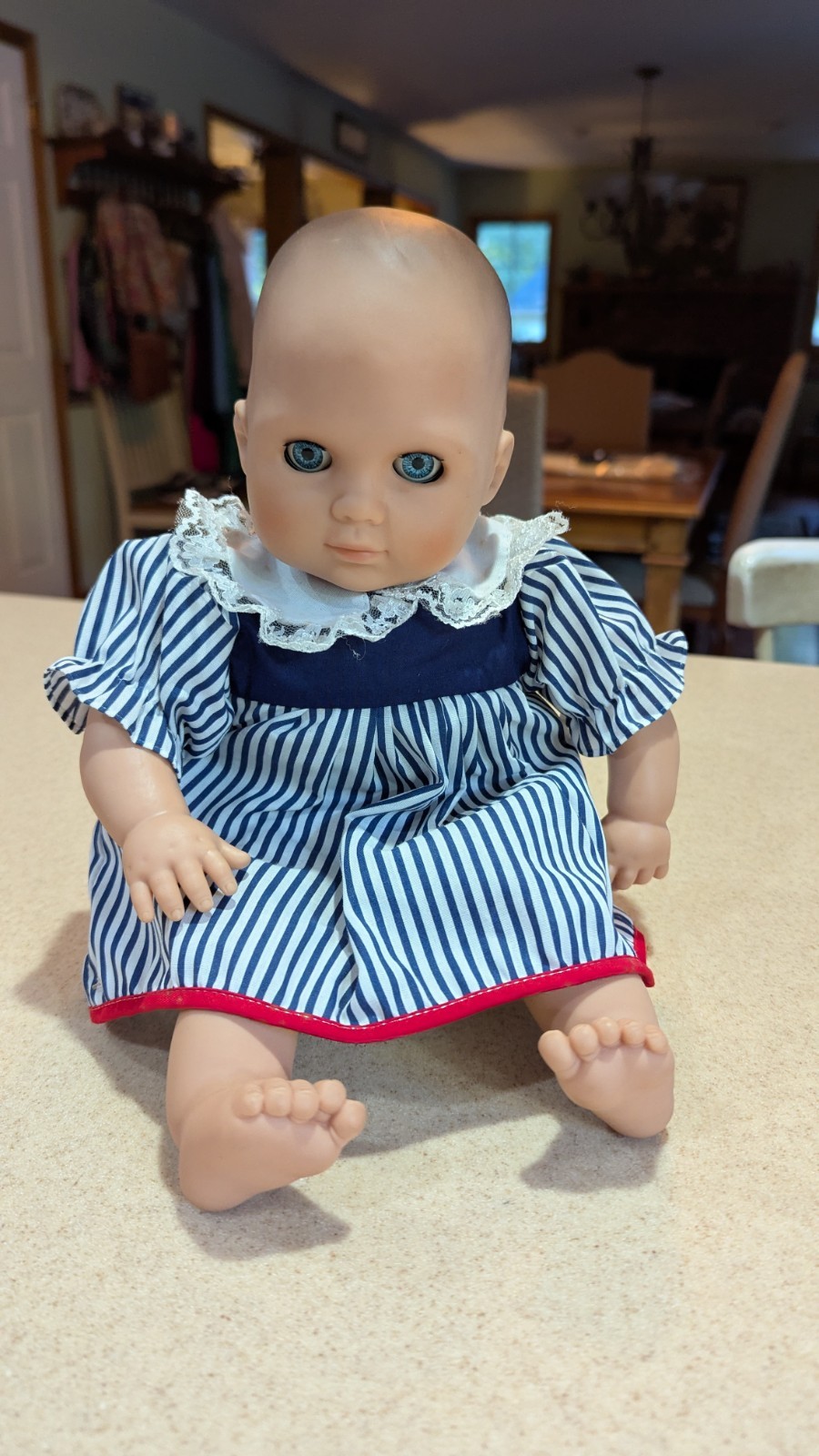Vintage 1986 Lissi Baby Doll Sleeping Blue Eyes Blue White Dress Soft Vinyl Euc