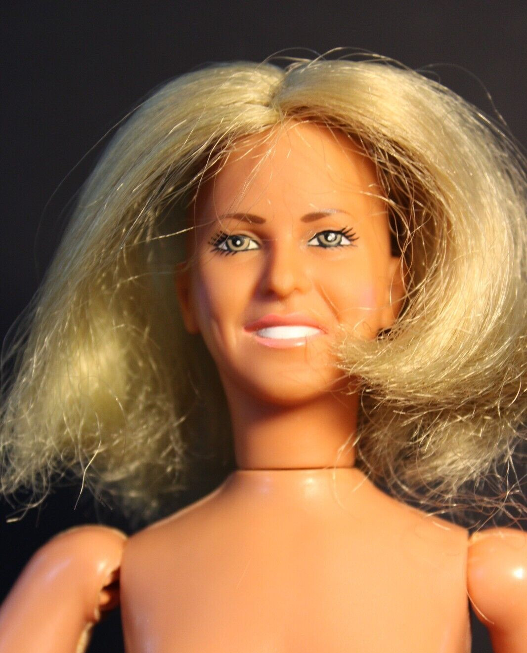 Vintage – Kenner -Bionic Woman – Jammie Sommers 12″ action Figure/Doll – Nude