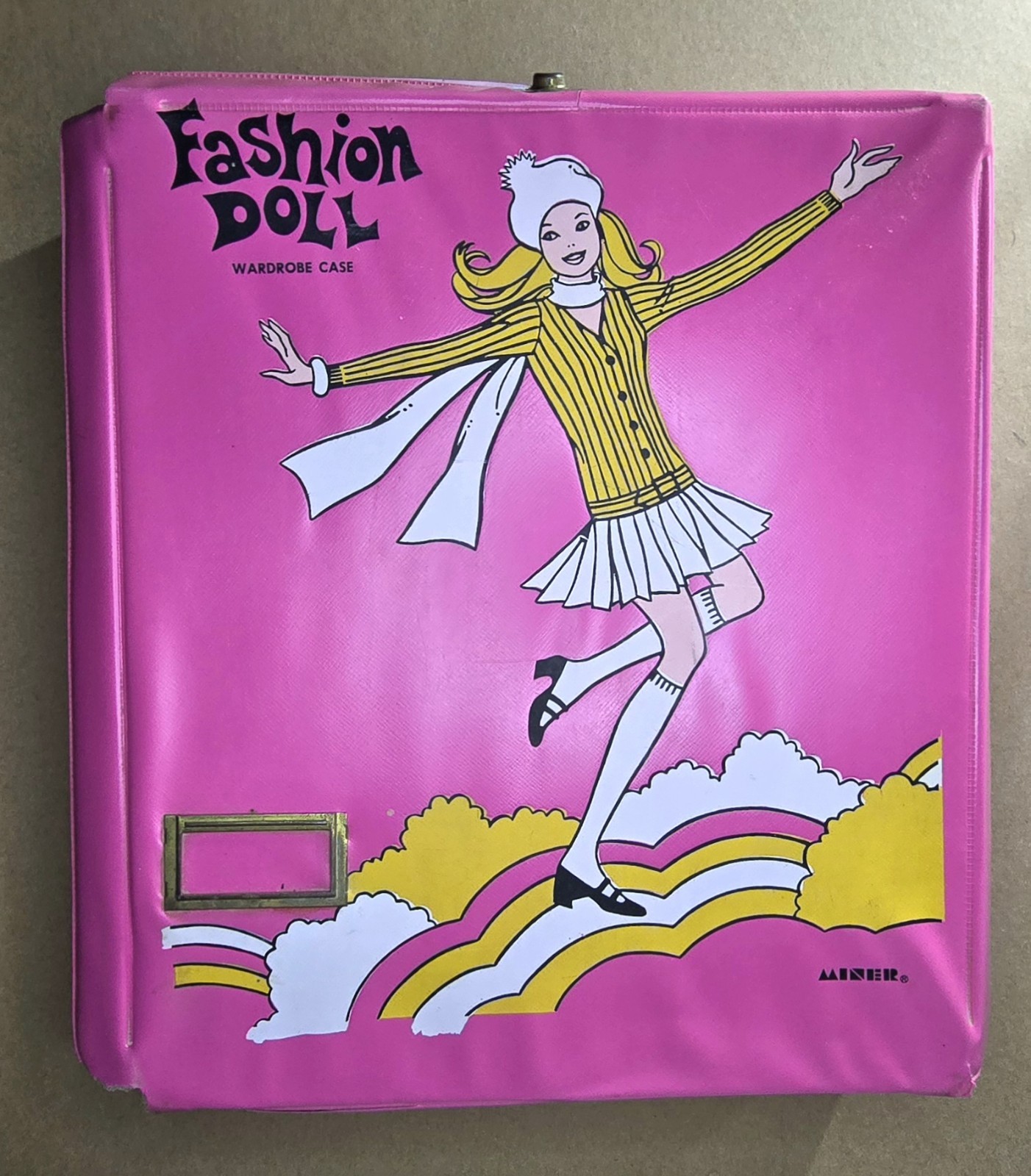 Vintage Pink Fashion Doll Trunk Case With 3 Dolls And Multiple Outfits 1960