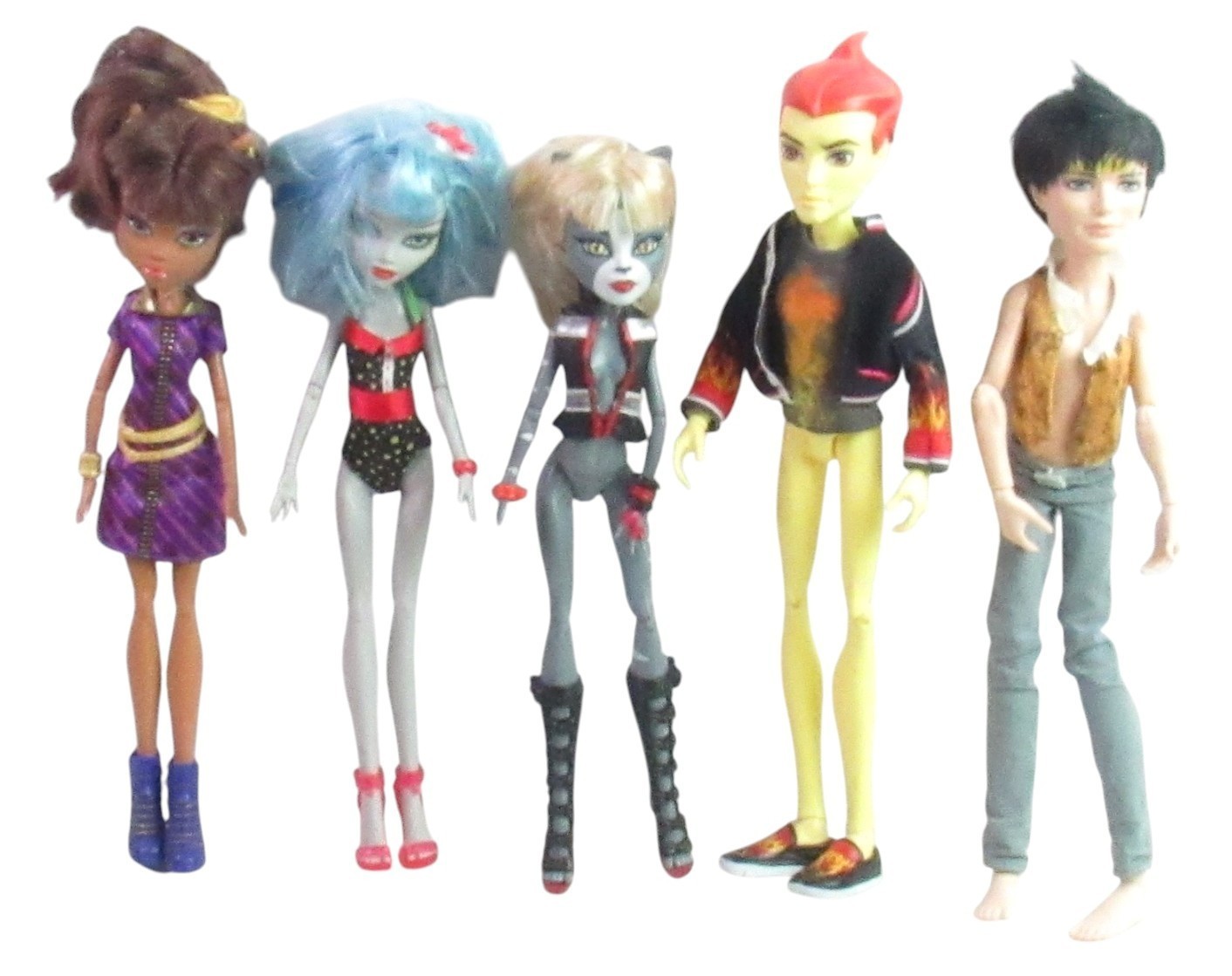Monster High Set of 5 Dolls with some clothes and accessories – See Description