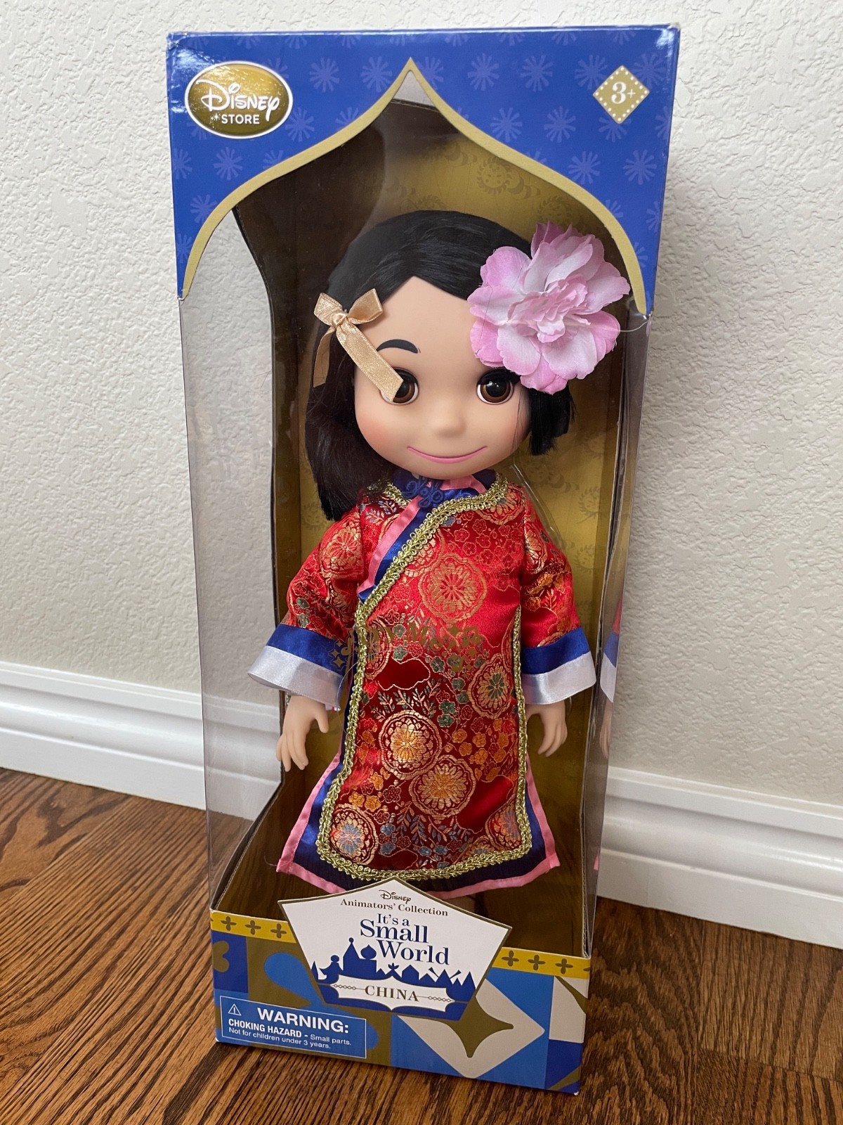 Disney Animators Collection It’s A Small World CHINA Singing Doll RETIRED New
