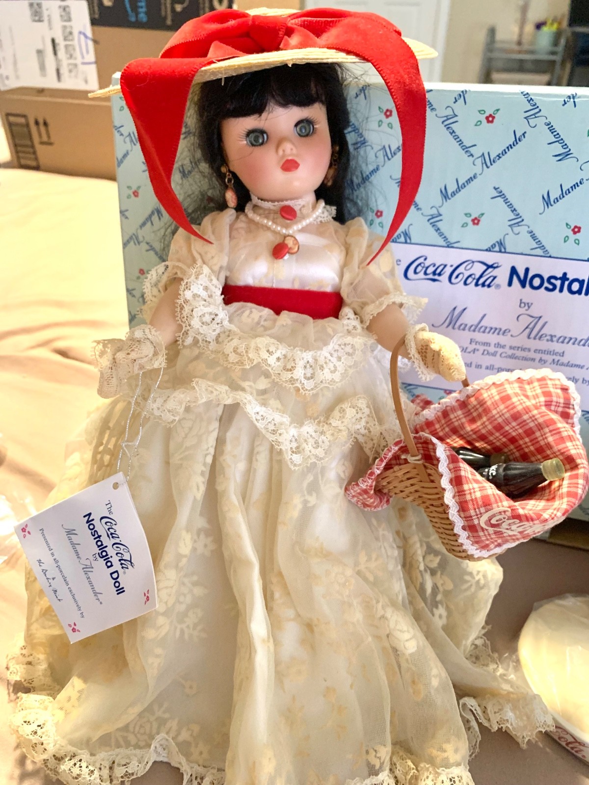 Madame Alexander Coca-Cola Nostalgia Doll Danbury Mint w/ COA Box Stand 2000