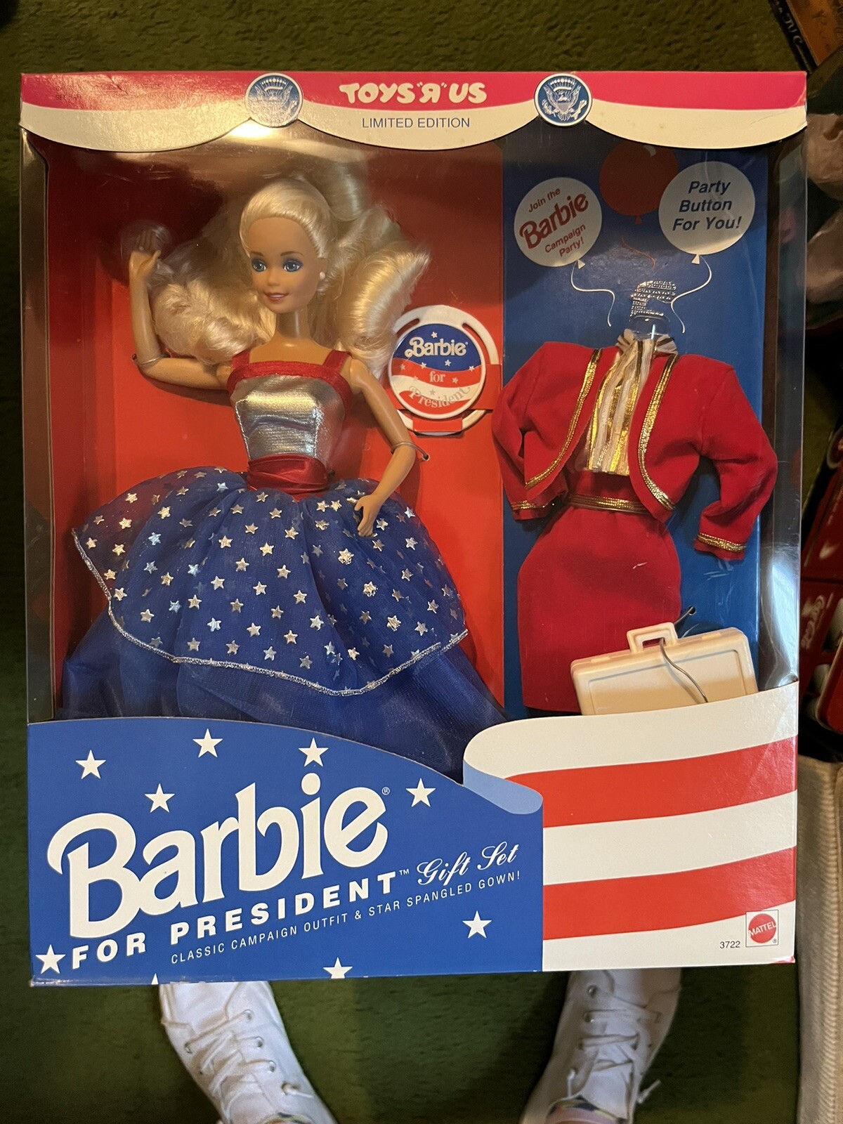 Toys R Us Presidential Barbie