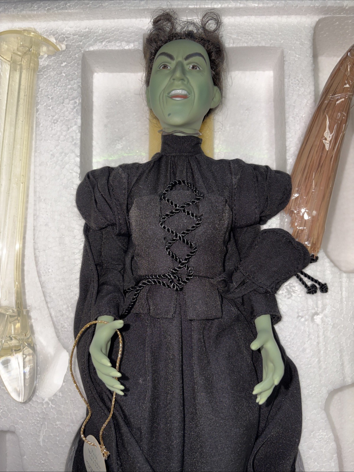 2000 Mattel Timeless Treasures Wizard of Oz Wicked Witch of the West+Box (26835)