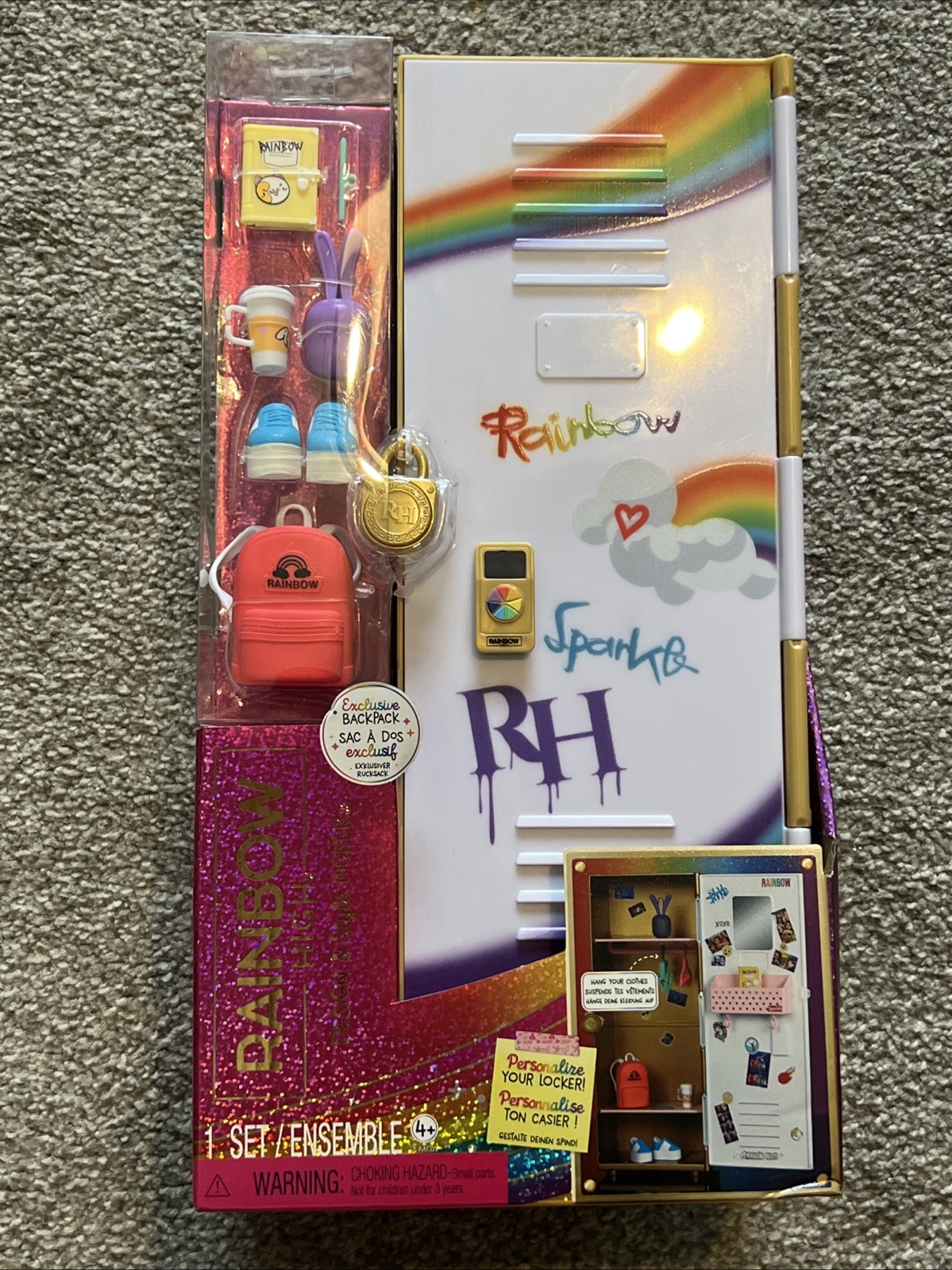 Rainbow High Design and Style Locker Playset Toy Accessories for Boys and Girls