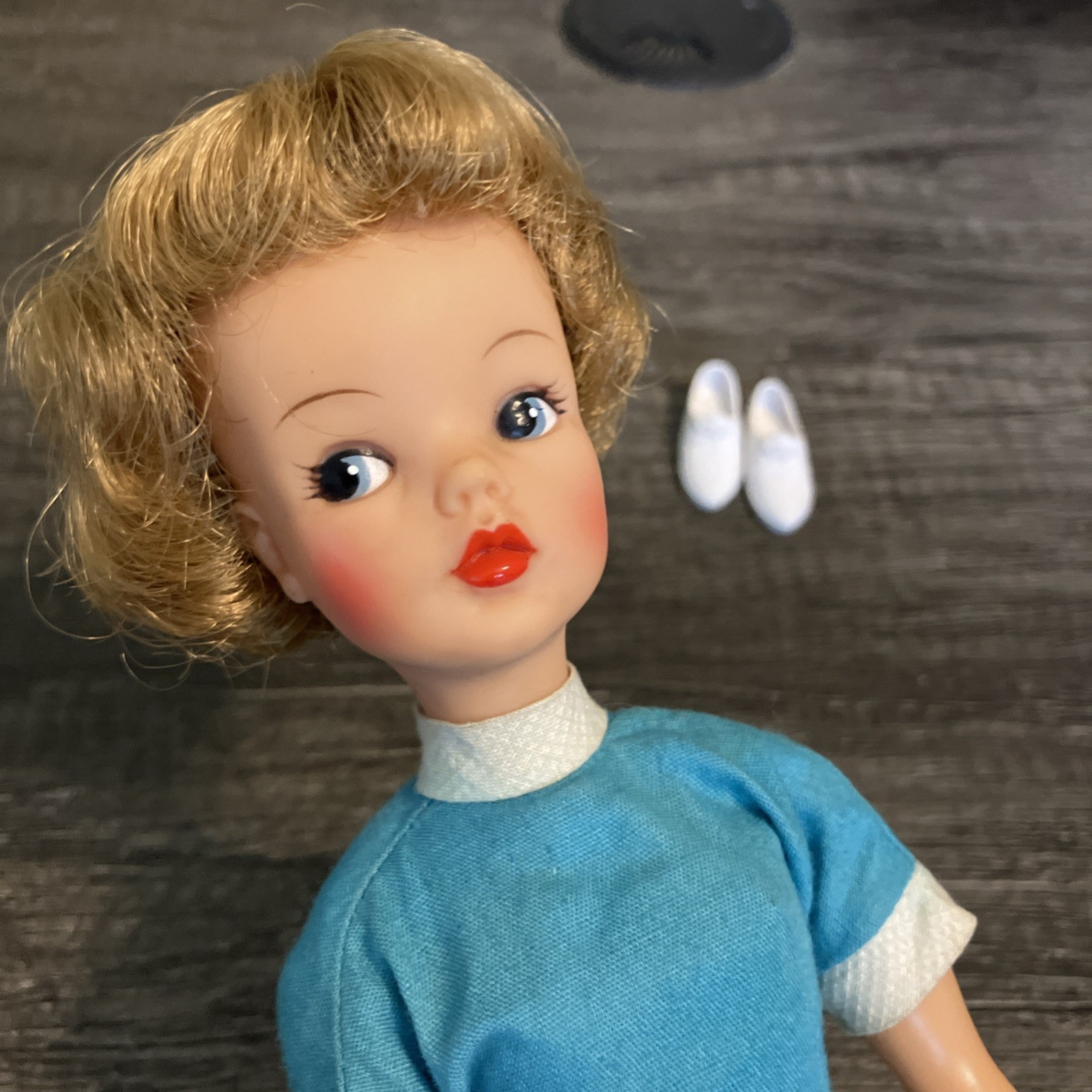 Vintage 9000-1 Ideal Tammy Doll – Blonde Hair + A Blue Romper & Shoes Outfit