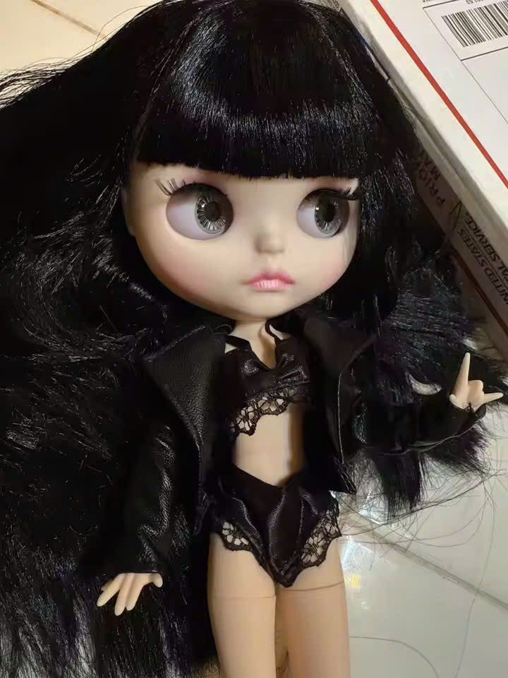 Neo Blythe Doll Black Hair Custom OOAK Matte Face 12” 1/6 White Skin Carved Lip