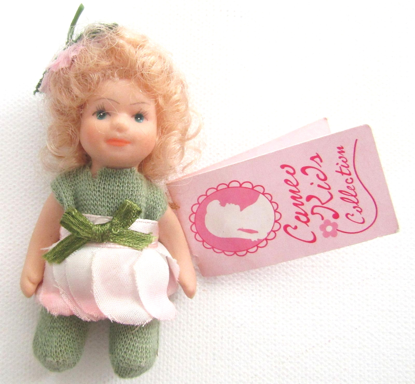 Vintage 2000 CAMEO KIDS Collection Little Girl Doll AM Creations