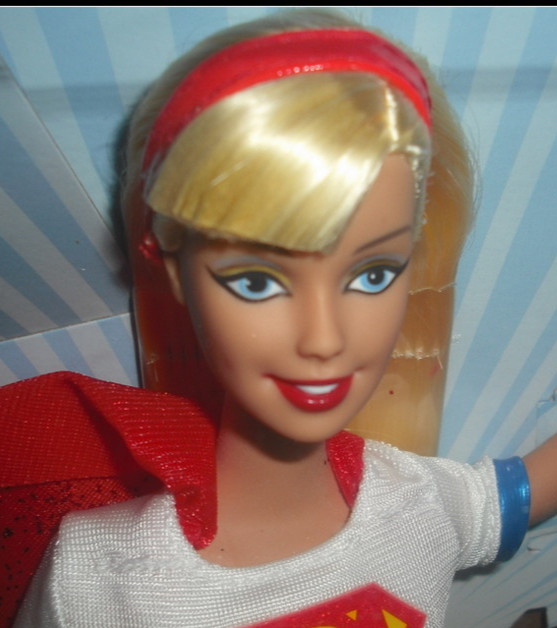 NRFB MATTEL 2003 BARBIE DC COMICS SUPER GIRL LUNCHBOX KEYCHAIN #B5837