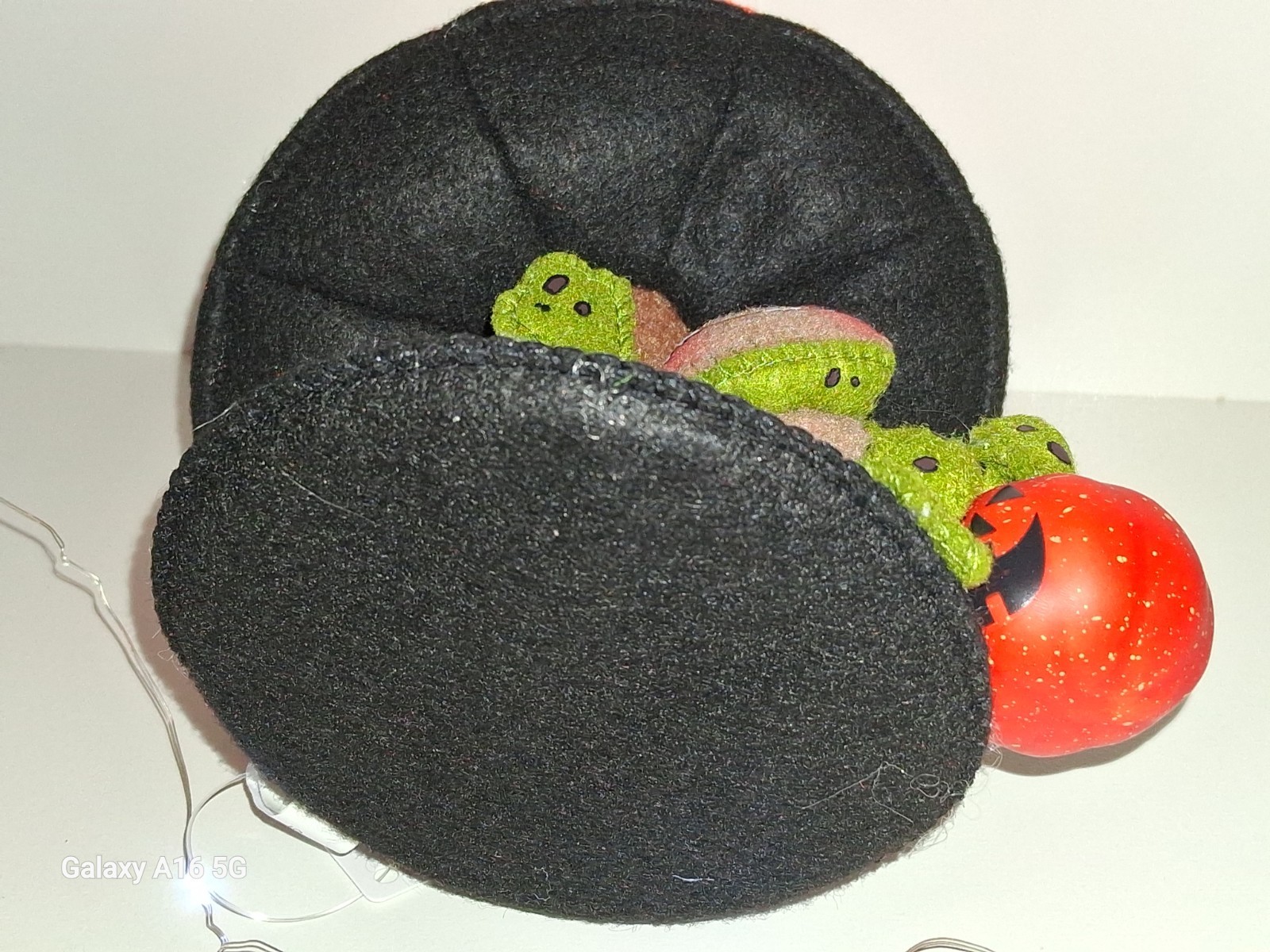 ANNALEE NEW Harvest Toad Figurine under Mushroom w/ Jack-O’-Lantern 3in 2025