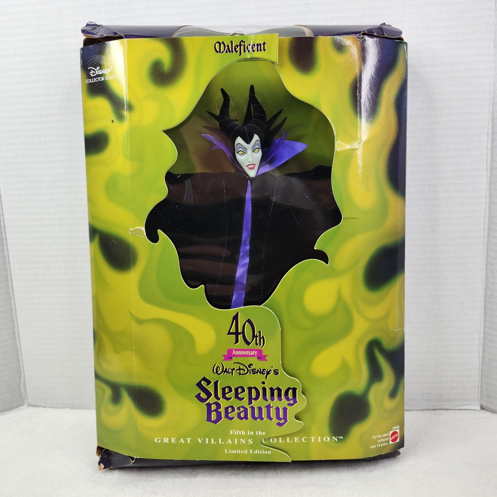 Disney Sleeping Beauty 40th Anniversary Maleficent Villains Collection 20990