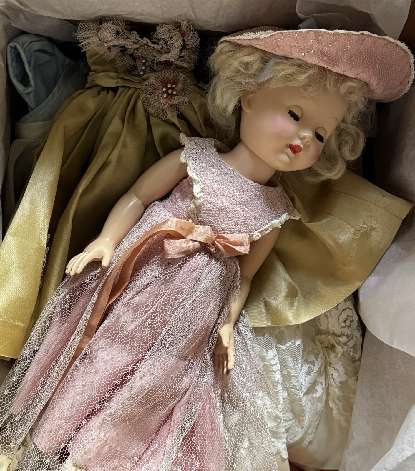 Effanbee 1951 Honey Tintair Doll +26 Pc FASHION SHOW-PLAY TIME! MAJORETTE, GOWNS