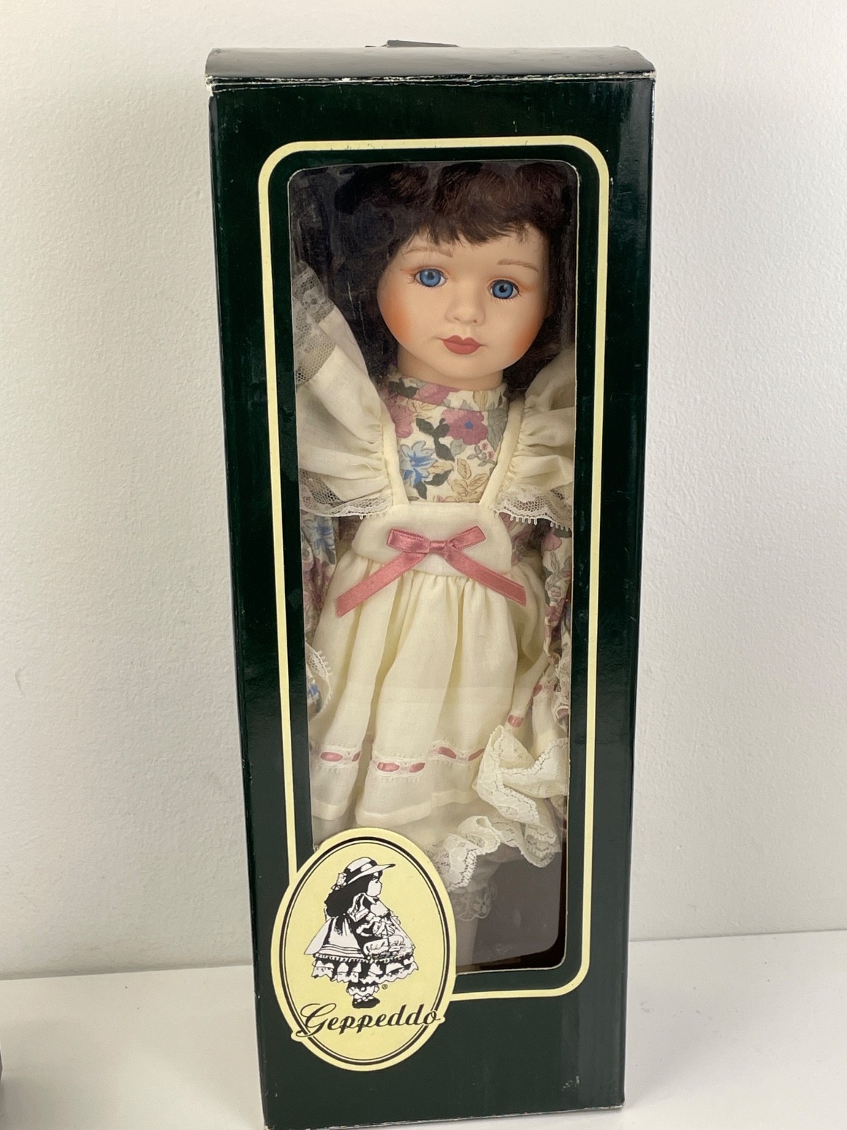 Vintage Geppeddo Porcelain Doll Dark Brown Hair Blue Eyes 16″ Tall Z1651 In Box