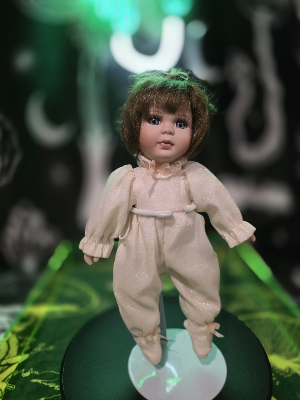 Delton Products Corp Fine Collectibles Porcelain Doll 9″ 1479/2000