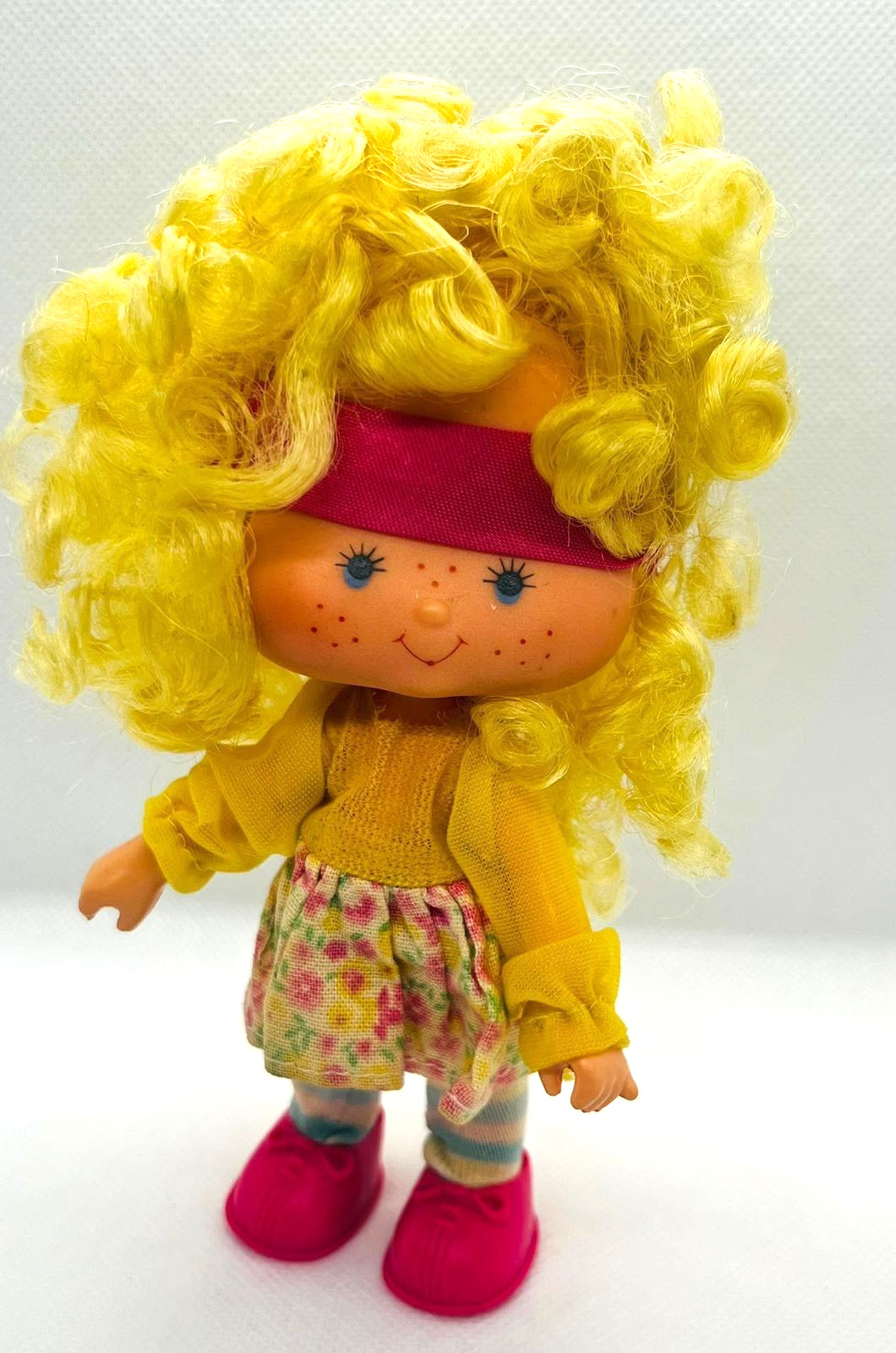 VTG .Bonequinha Moranguinho Little Pineapple “Abacaxizinho” , do Brasil, Estrela