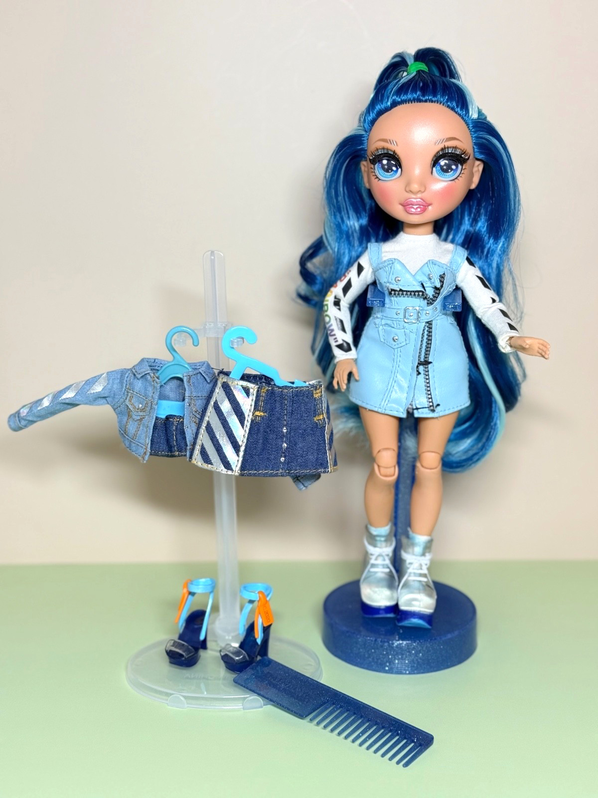 Rainbow High Series 1 Skylar Bradshaw Fashion Doll with Accessories