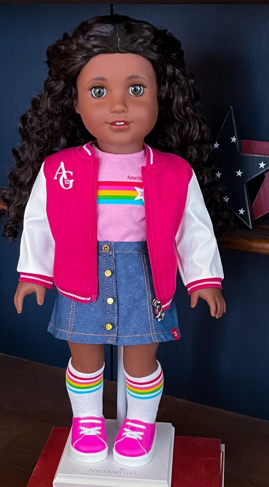 American Girl Truly Me 18-inch Doll #127 With Curly Dark-Brown Hair LNIB
